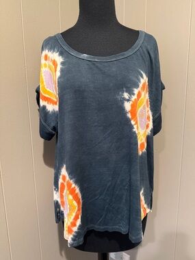 B38 Patterson J. Kincaid Large Relaxed Tie-Dye Scoop Neck Short Sleeve Top